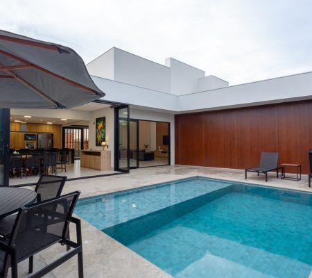 CASA-EM-PORTO-RICO-RESORT-RESIDENCE-MONDONEX-Q33-L25-PISCINA